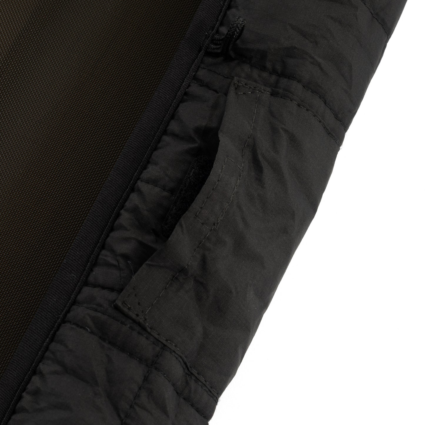 Insulated Dog Cot Cover L - Black/Coyote Tan