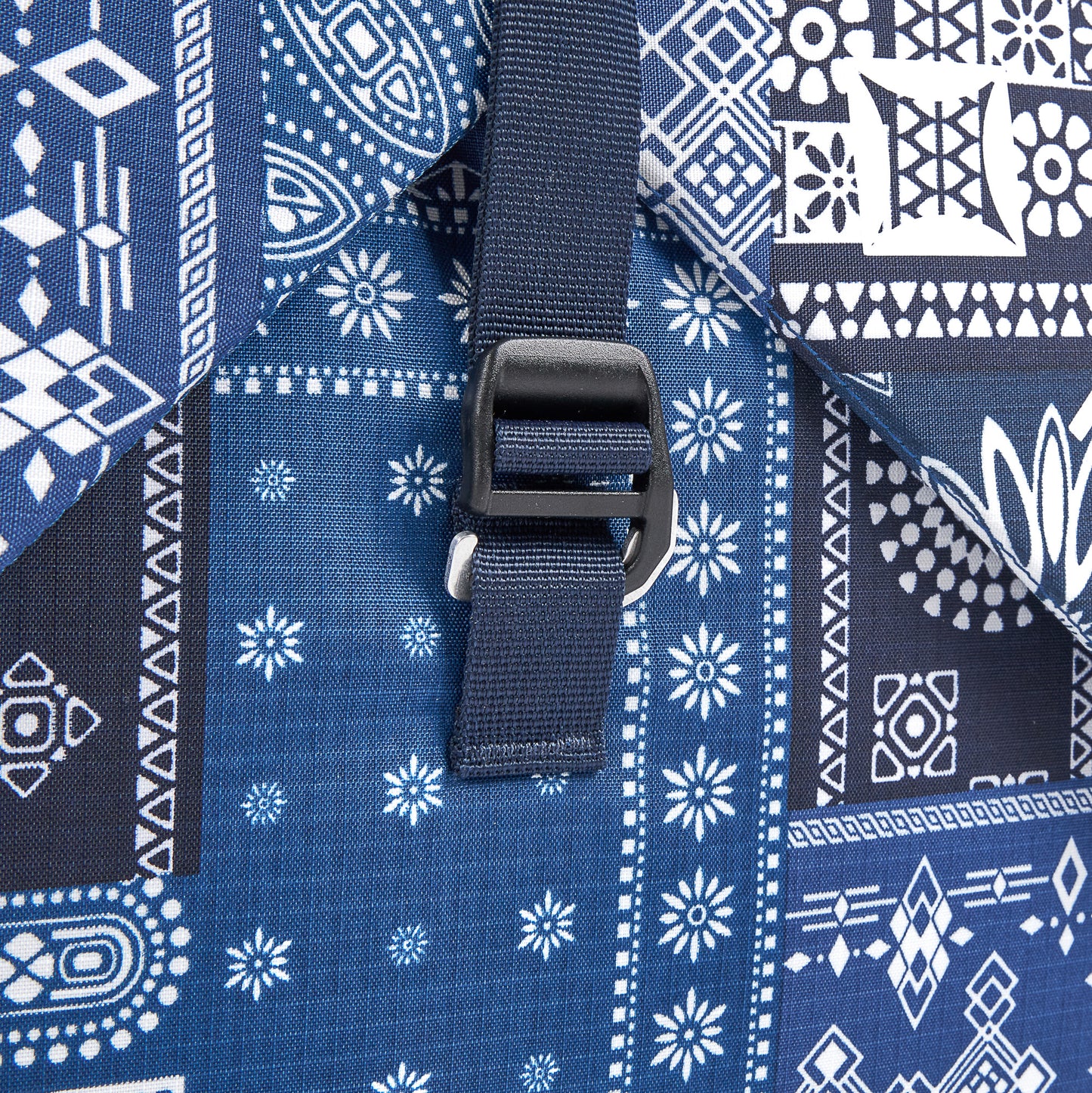 Folding Tote(origami tote) - Blue Bandanna Quilt