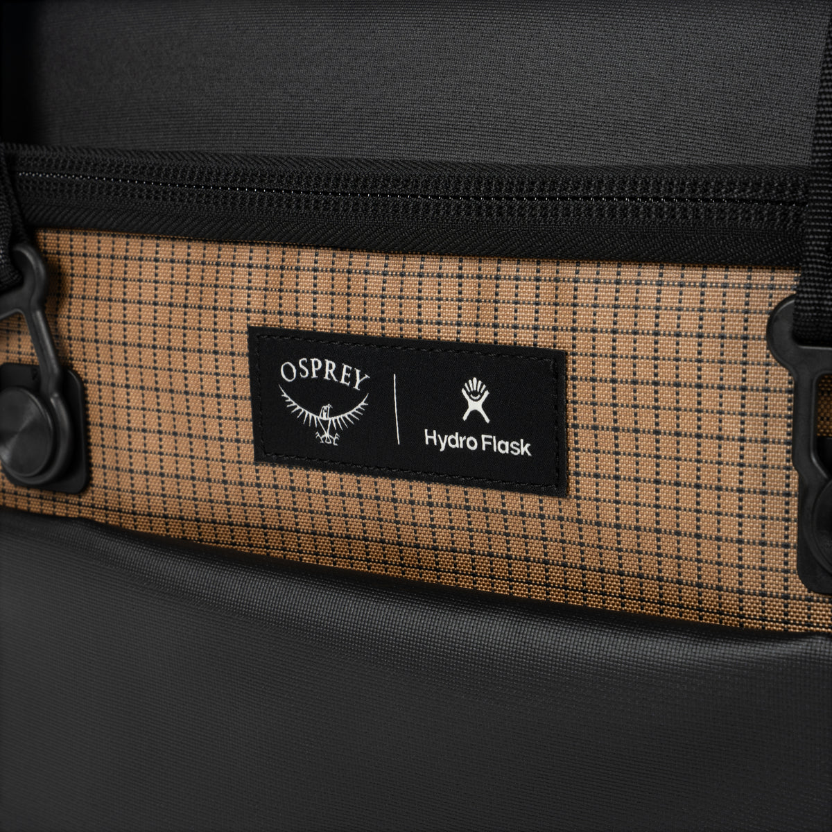 Hydro Flask® Campcore Carryout™ Cooler 30L - Latte Brown